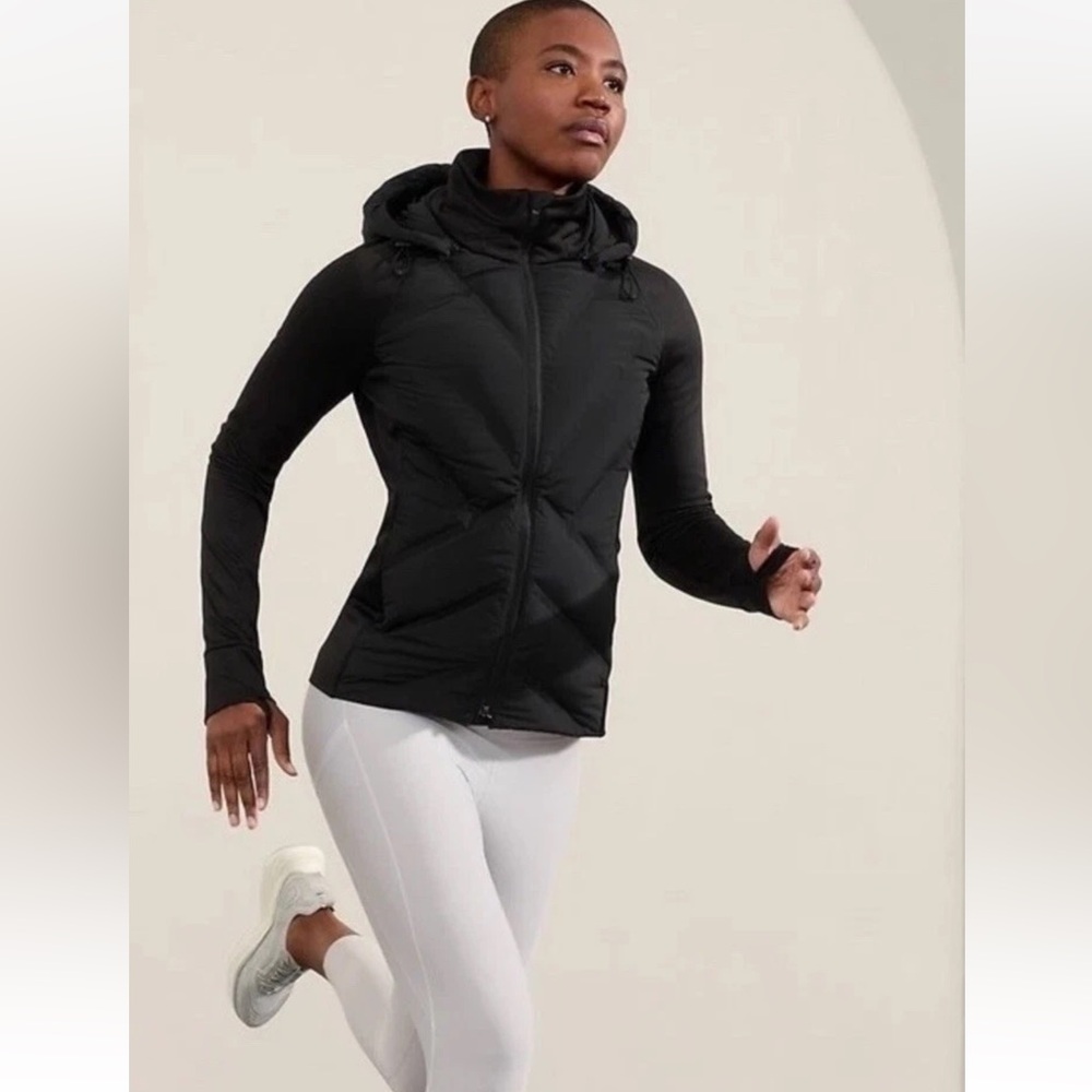 Athleta Inlet Jacket Quilted Down with Hood. Size Small